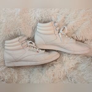 Reebok Women's Classic Freestyle High Top Size 9